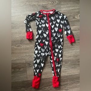 Little Sleepies Baby Boy Size 12-18 months Monochrome Heart Pajamas